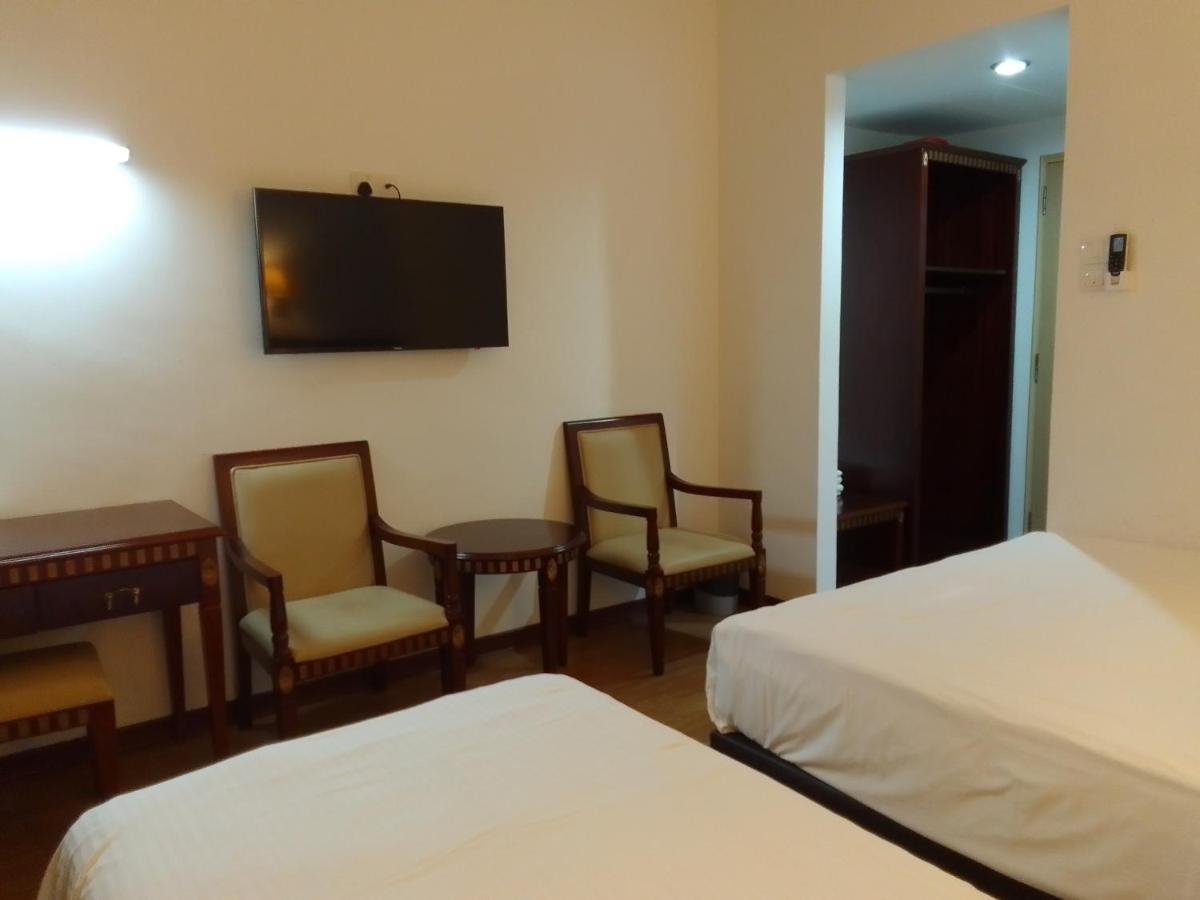 Super Oyo 90464 Borneo Suites Hotel كوتا كينابالو المظهر الخارجي الصورة