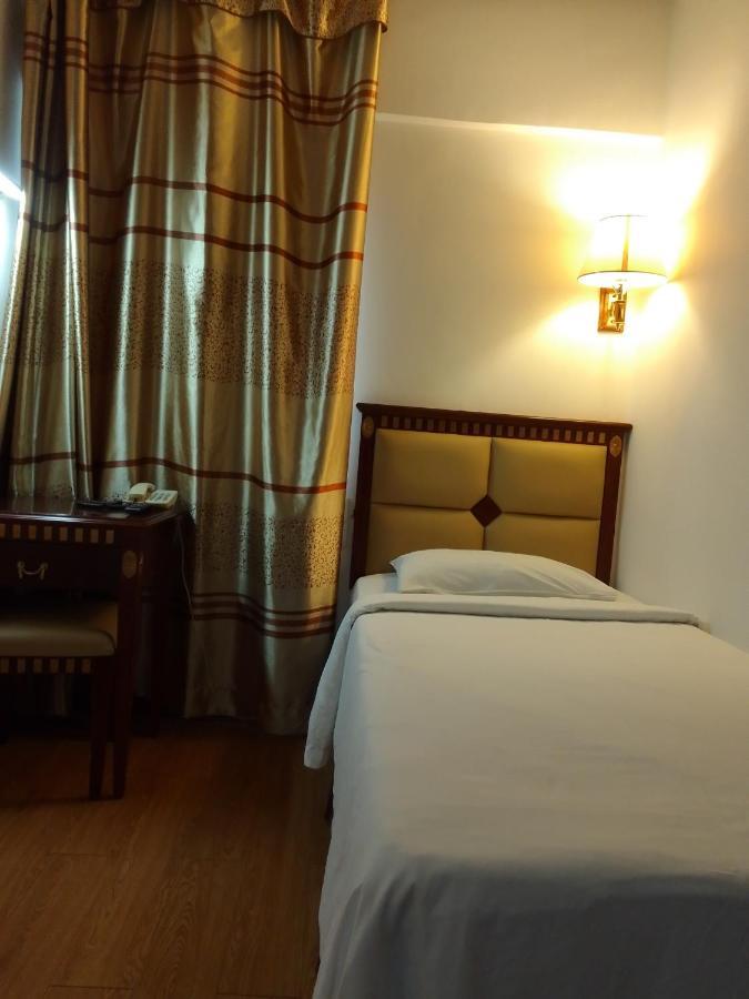 Super Oyo 90464 Borneo Suites Hotel كوتا كينابالو المظهر الخارجي الصورة