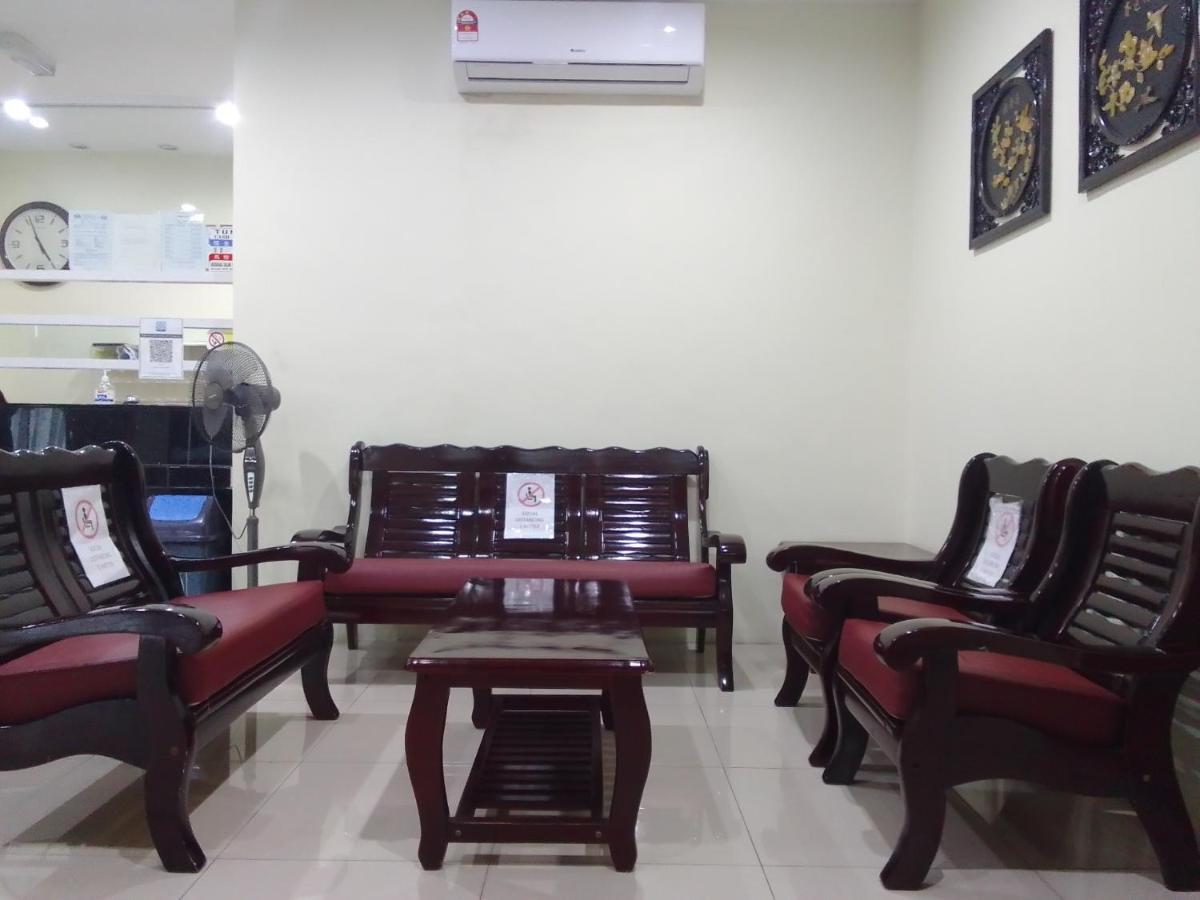 Super Oyo 90464 Borneo Suites Hotel كوتا كينابالو المظهر الخارجي الصورة